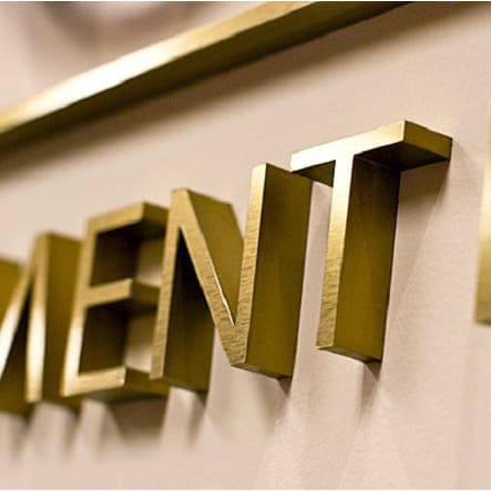 Объемные буквы из нержавеющей стали