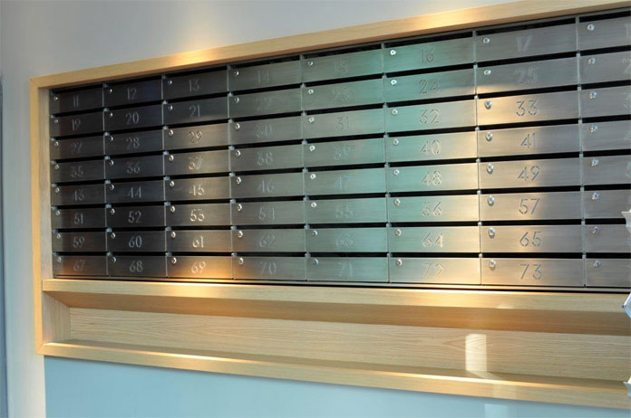 Реклама в домах Москвы