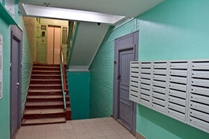 Реклама в подъезде