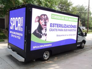 Реклама на грузовиках