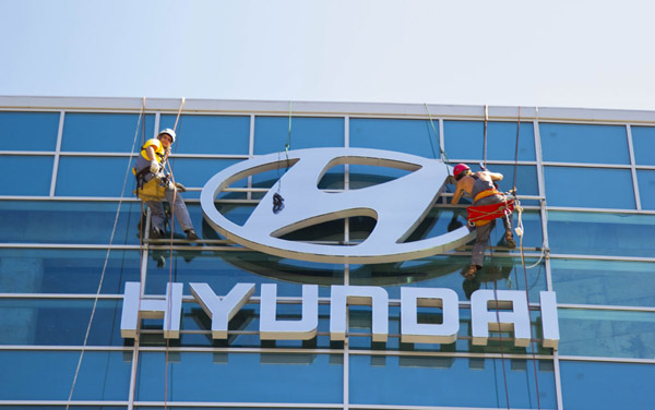 Монтаж вывески