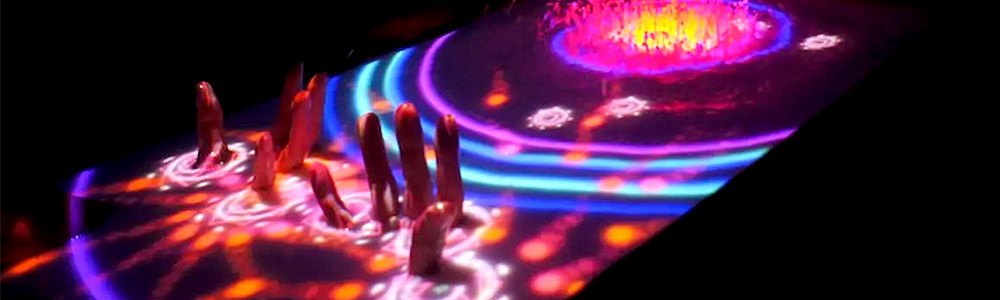 Водный интерактивный стол