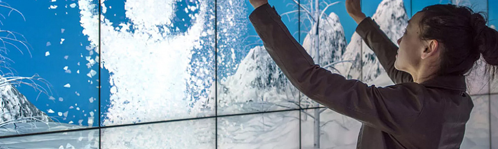 Интерактивная стена