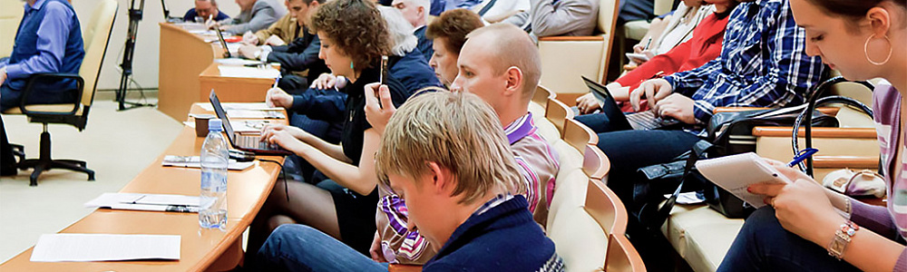 Проведение пресс-конференции