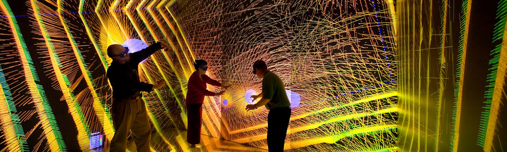 Виртуальная реальность с CAVE-системой (Cave Automatic Virtual Environment)